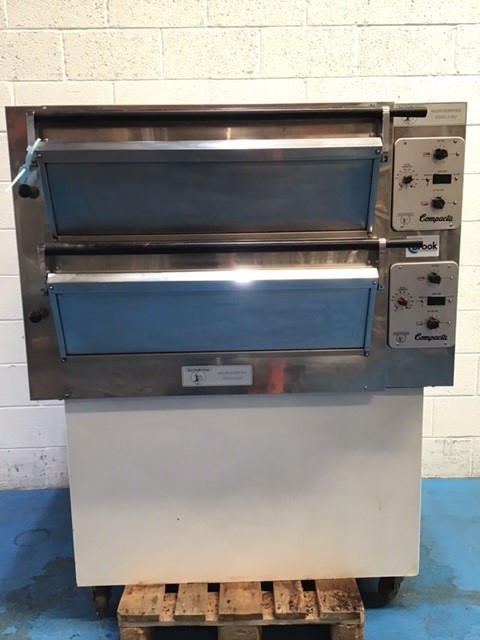 Tom Chandley 4 Tray (18" x 30" Trays) Deck Oven