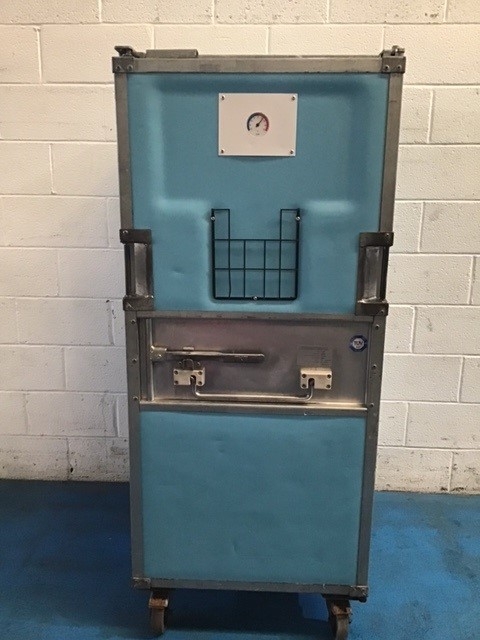Insulated Delivery Box with Racking 