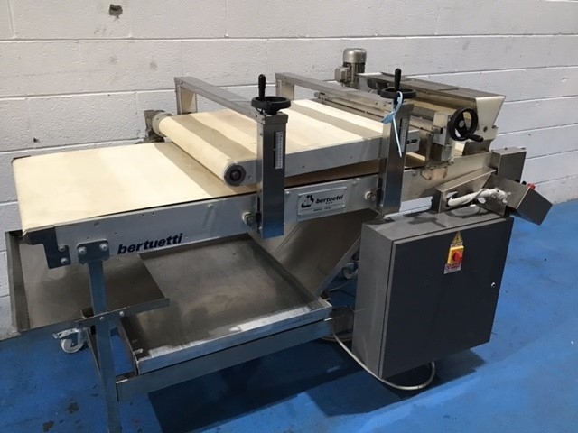 Bertuetti Pinner and Finger Roll Moulder 