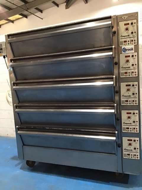 Tom Chandley 15 Tray Deck Oven (18" x 30" Trays) 