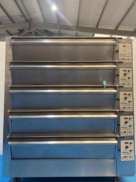 Tom Chandley 15 Tray (18" x 30" Trays) Deck Oven