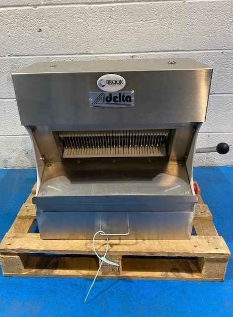 Record Delta Tabletop Bread Slicer - 10mm Thickness