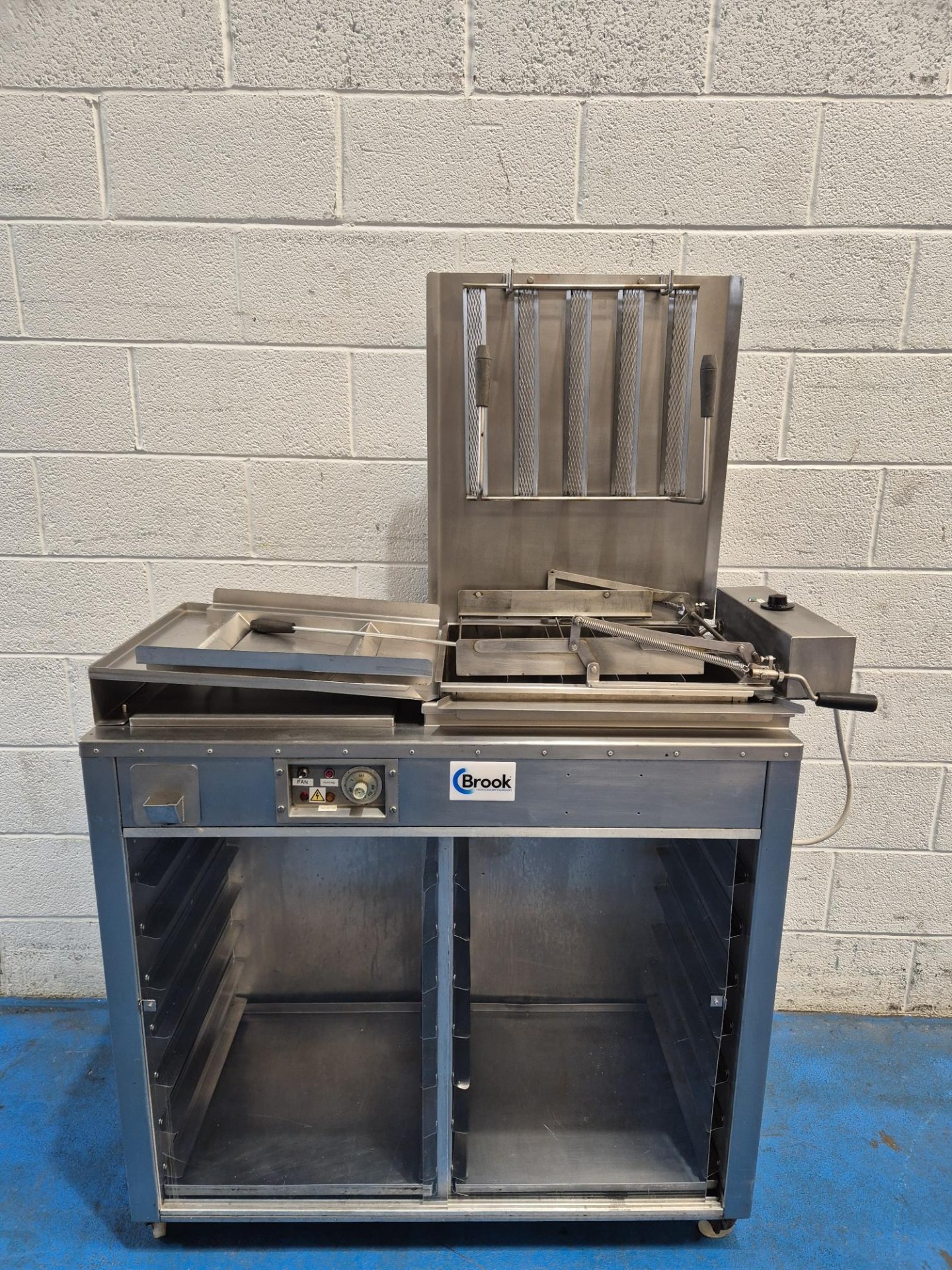 DCA Half Tray Float Fryer - 18" x 15" Trays