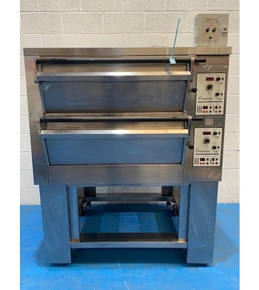 Tom Chandley 4 Tray (18" x 30" Trays) Deck Oven - With Mist Steam System