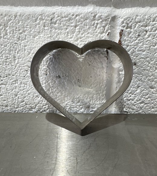 Used Heart Shape Cake Ring