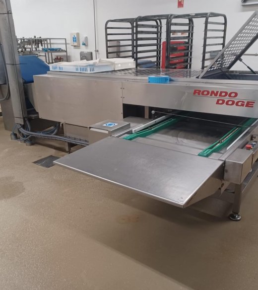 Rondo Doge Industrial Tray Loader  