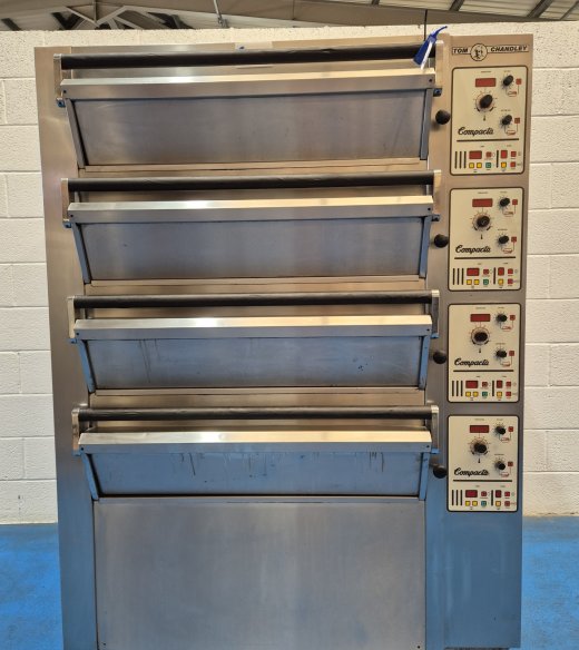 Tom Chandley 8 Tray (18" x 30" Trays) Deck Oven