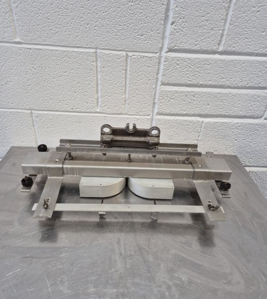 Rondo 2 Lane D Shape Pasty Cutter