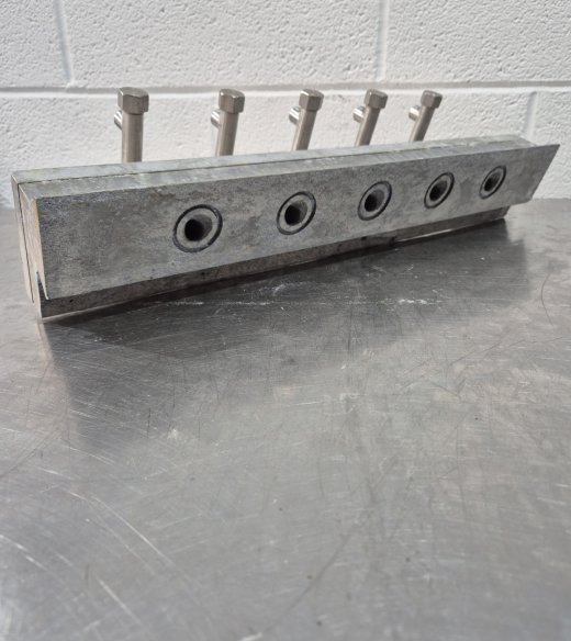 bf 1733405436 63466751aafc9aefb9 70399318 w520 h584