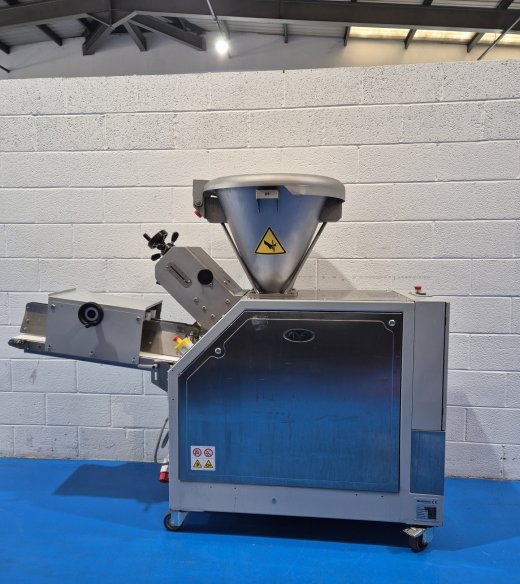  Artezen Volumetric Dough Divider