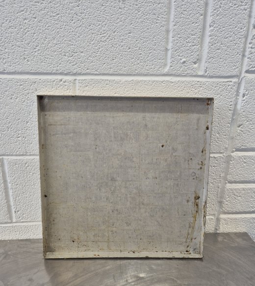 Aly 4 Sided Tray 18"x 18"