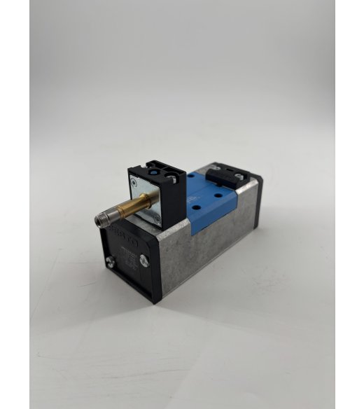 FoodTools Festo MFH-5/2-D-2-5-C Air Solenoid Valve
