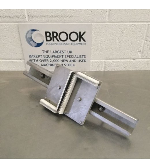 Rondo 2 Lane Slice Tool - 115mm x 200mm